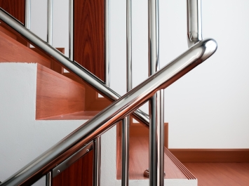 Guarda Corpo Inox: Segurança, Valorização Imobiliária e Diferencial Competitivo no Mercado de BH
